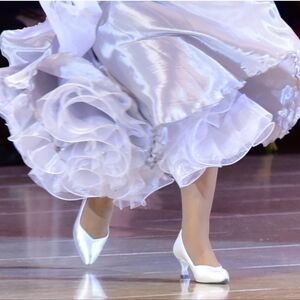 Elegant White Satin Women's Ballroom Dance Shoes